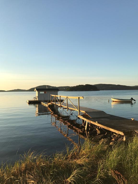 Anfasteröd Gårdsvik - badstugor med loft Ljungskile Rom bilde